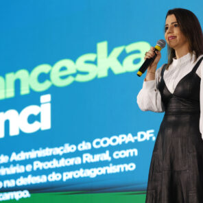 26-05-11_evento mulher 01